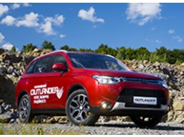 У жовтні Mitsubishi фіксує вигідний курс на Pajero Sport, ASX i Outlander